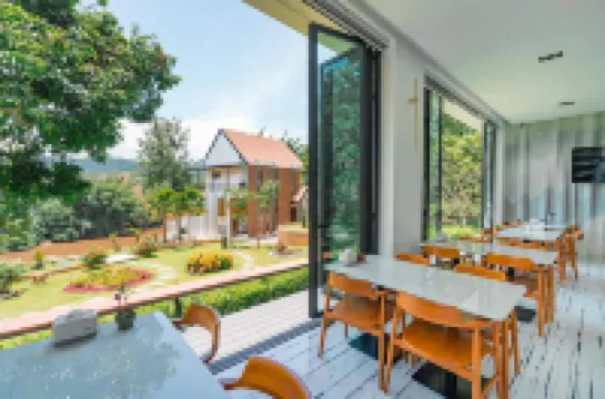 VeeVaree Riverkwai Resort Hotels in Sai Yok