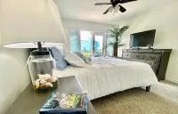 Rockport(Little Palm@ Key Allegro)Waterfront Beautiful Condo Close to Everything