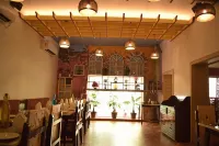 Hotel Hari Vilaas