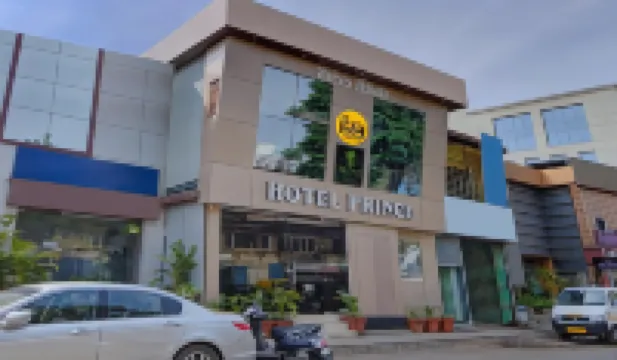 Treebo Prince Andheri East Hotels in Mumbai