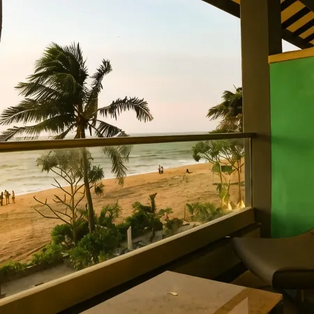 Earl's Regent Negombo
