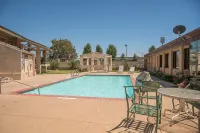 Motel 6 Soledad, CA - Pools
