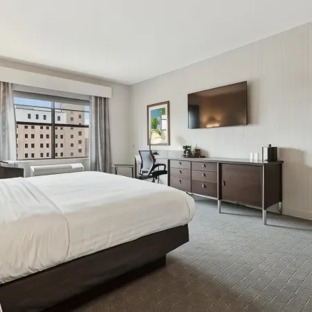 The Hotel Warner