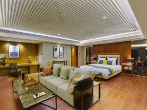 Novotel Kolkata - Hotel & Residences