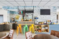 Ibis Styles Hyères Rooftop & Spa فنادق في هييريس