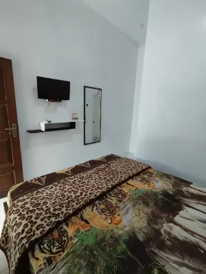 Chloe Homestay Kebalenan Hotels in Kebalenan