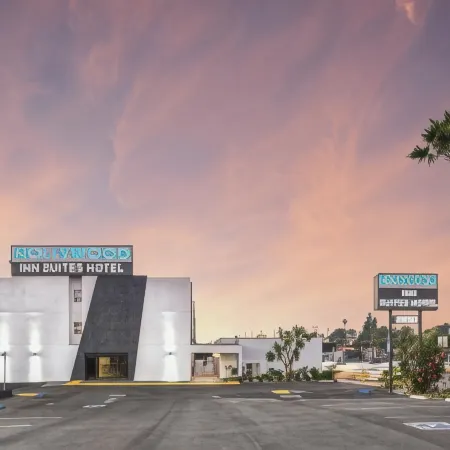 Hollywood Inn Suites Hotel
