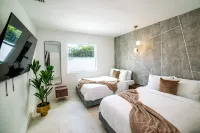 Miami Retreat-5BR-HeatedPool-Games-FirePit-BBQ Hotel in zona Frost Museum of Art