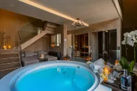 Palazzo Veneziano - Venice Collection