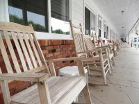 Laurel Park Inn