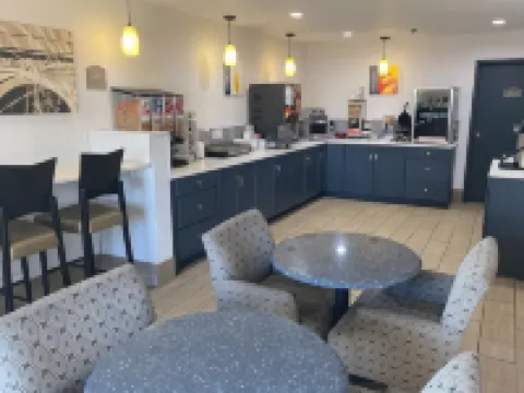 Baymont by Wyndham Danville IL Hotels in Vermilion County