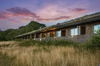 Hovs hallar Hotell & Restaurang Hotels near Vandringsområde Erikstorp