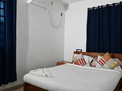 Capital O 84967 Airport Cochin Grand Residency