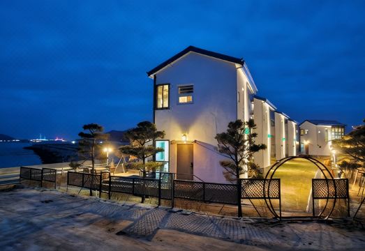 신안 파인클라우드펜션