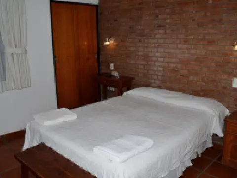 洛斯塔利帕內斯德瑪爾酒店 馬德林港酒店