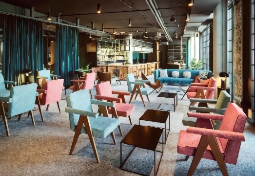 뫼벤픽 자그레브 위치