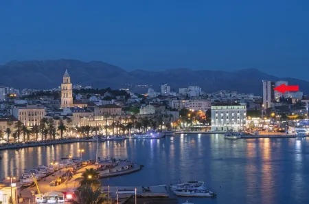 Royal Suites-Sky Отели в г. Сплит