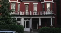 Chinatown Travellers Home Hotel a Dufferin Grove