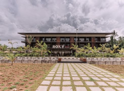 Roxy Sematan Villa & Townhouse