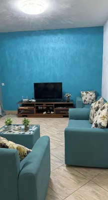 Cozy 2-bedroom apartment in welcoming Flic en Flac with WiFi, AC, close to beach - 2성급