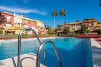 Family Poolside Apartment -  Apartamentos vacacionales