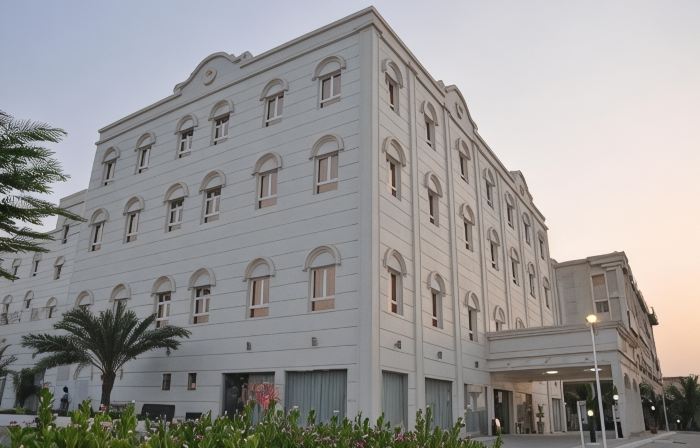 Royal Gardens Hotel