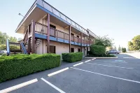 Rodeway Inn Enumclaw Mount Rainier-Crystal Mountain Area Hotels in King County