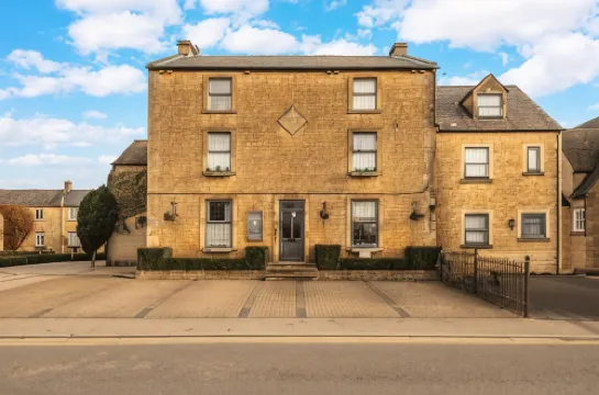 The Lansdowne Guest House