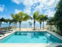 Beautiful Ocean front home in San Pedro, Belize - Homestays