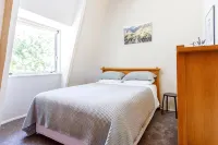 1970's Renovated,self contained 2 bedroom bach