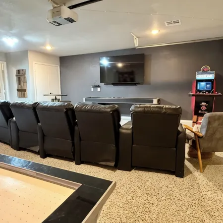 Lakefront Home+Hot Tub with all of the ingredients for a perfect family getaway! Hotels in Murray County