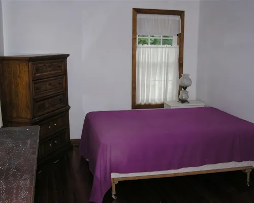 2 Mins/350 ft Walk to West Beach, Relaxing 3-Br Sleeps 8 Cottage with Large Yard Hoteles en Westbrook