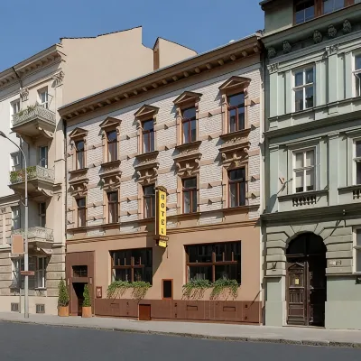Hotel Arte Hotels near Tugendhat Villa