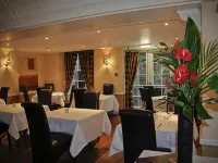 Albany Hotel Hotels near Broughton