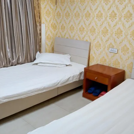 Happy Fashion Hotel