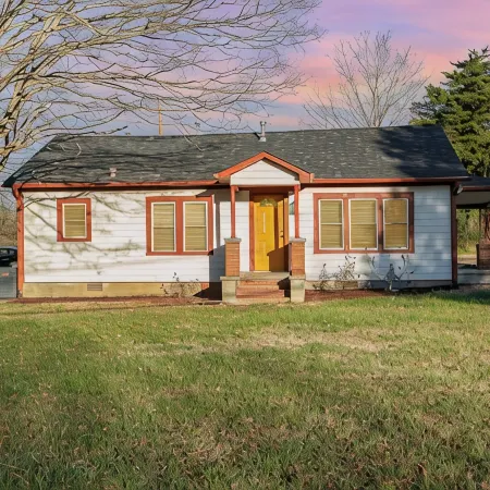 Modern And Cozy House In The Heart Of Hillsborough