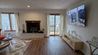 Poconos Nest & Nook: A Cozy King & Queen 2BR with a jacuzzi room facing nature - 3-Star