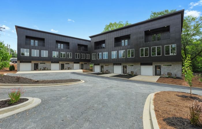 Gorgeous Clemson & Greenville Area Retreat 2Br 2.5 Bat/ Silos / Doodle Trail