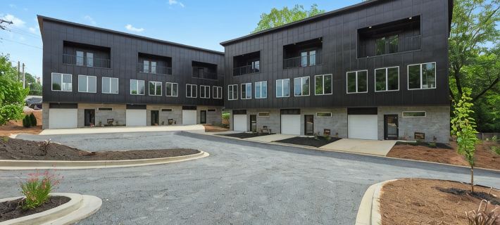 2BR 2.5 Downtown Oasis Full Kitchen, Pet Friendly, Close to Silos Food Hall Hotels in Pickens County