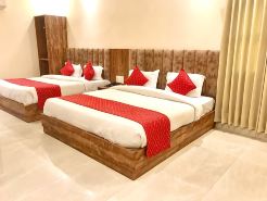 Hotel Brooklyn Suites - Near Golden Temple