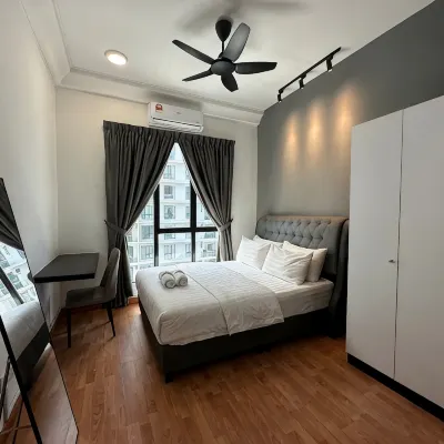 The Platino | 1Min to Paradigm Hotel in zona Centro Commerciale Perling