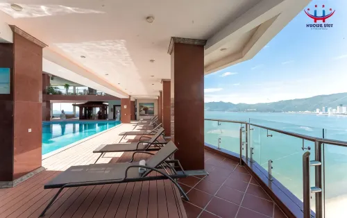 Huong Viet Hotel Quy Nhon - Beachfront