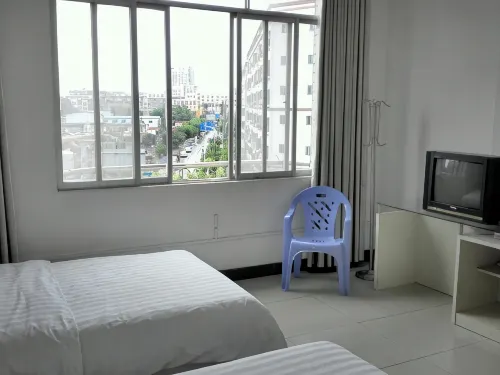 Qinzhou Mingyang Hotel (City People's Hospital) - 2-Star