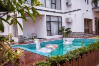 Beihai Yintan Mili B&B (Beihai International Passenger Transport Terminal) - مسبح