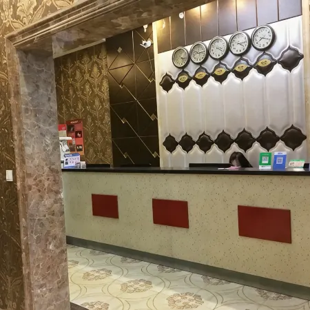 Home Inn Huayi Hotel (Heihe Central Pedestrian Street)