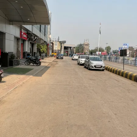 Hotel le Roi Raipur at Raipur Railway Station