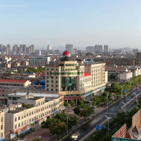 Huanyu Grand Hotel (Yishui Dongfang Shopping Center Chang'an South Road)