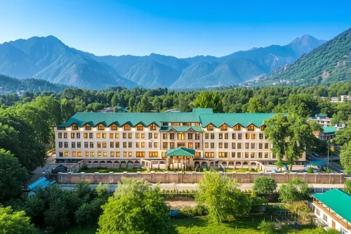 Hotel the Dewan