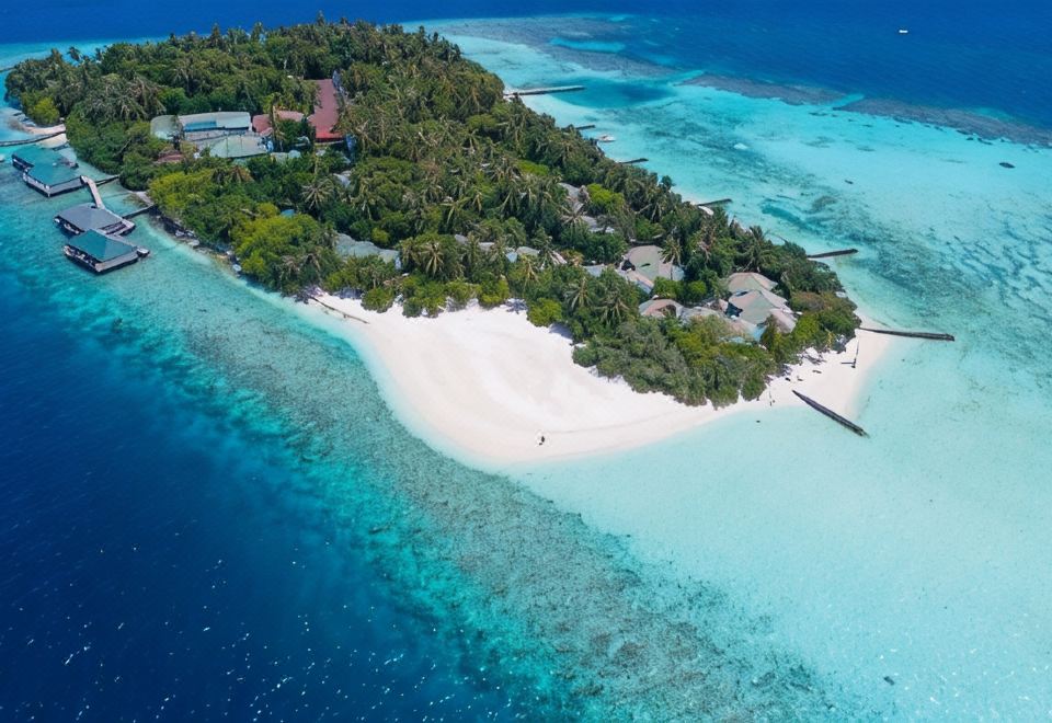 Фото: Embudu Village Maldives