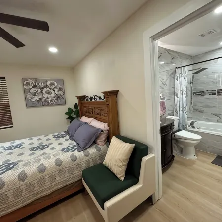 Charming 2-bedroom house Sleep 6 with WiFi in Ely Отели в г. Эли